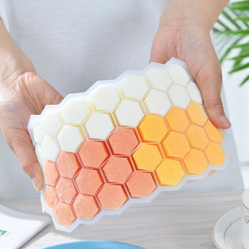 ❄️ ChillCraftr™: The Ultimate Reusable Honeycomb Ice Mold with Removable Lids! ❄️ BPA FREE