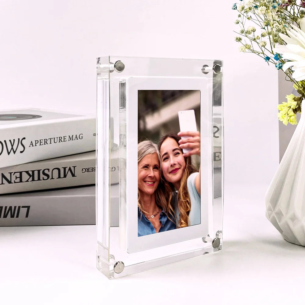 Famlix CrystalView Digital Photo Frame