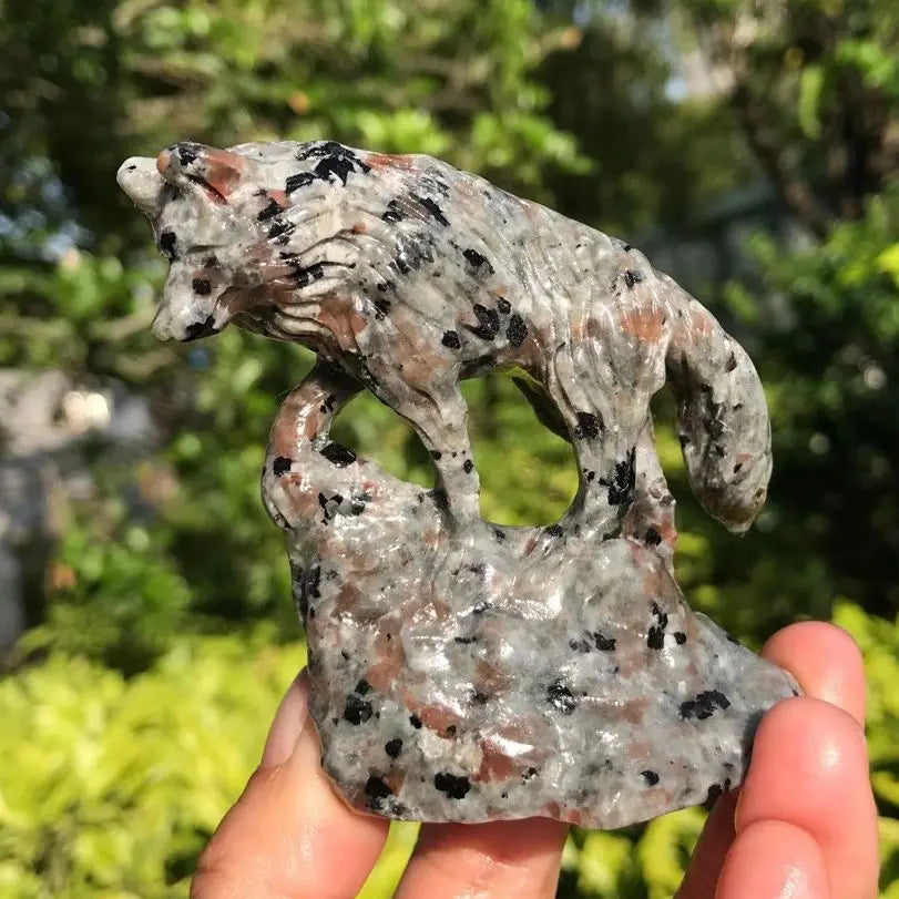 Famlix  Yooperlite Stone Wolf Hand-Carved